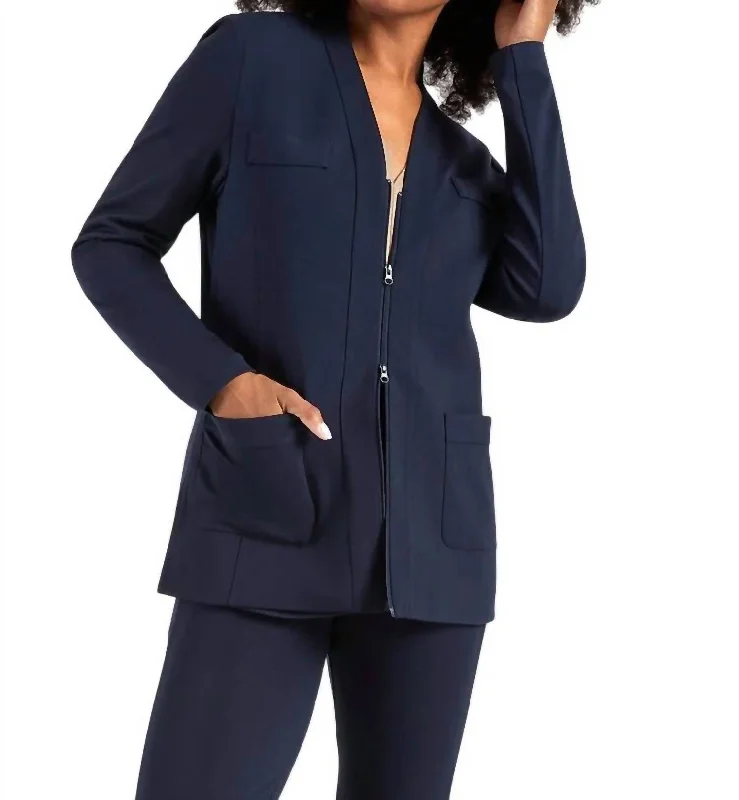 Capricorn Blazer In Navy