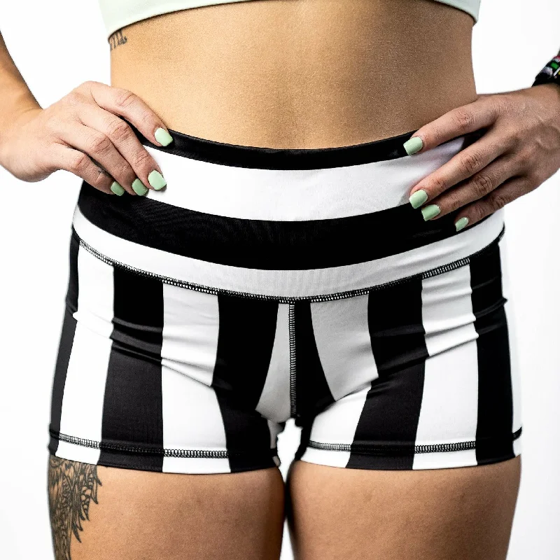 BLACK WHITE STRIPED